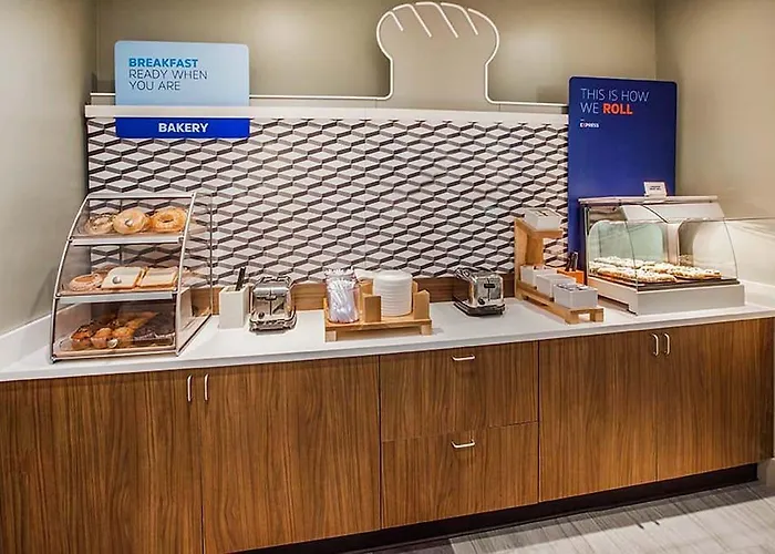 Hotel Express & - Naperville By Ihg 3*