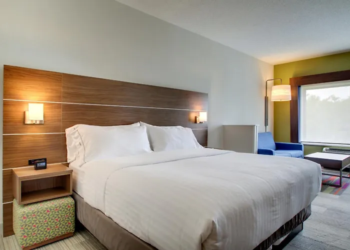 Hotel Express & - Naperville By Ihg 3*