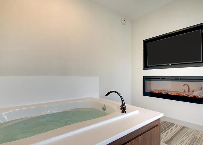 Express & - Naperville By Ihg 3* Aurora