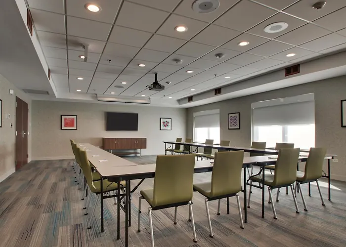 Express & - Naperville By Ihg Aurora