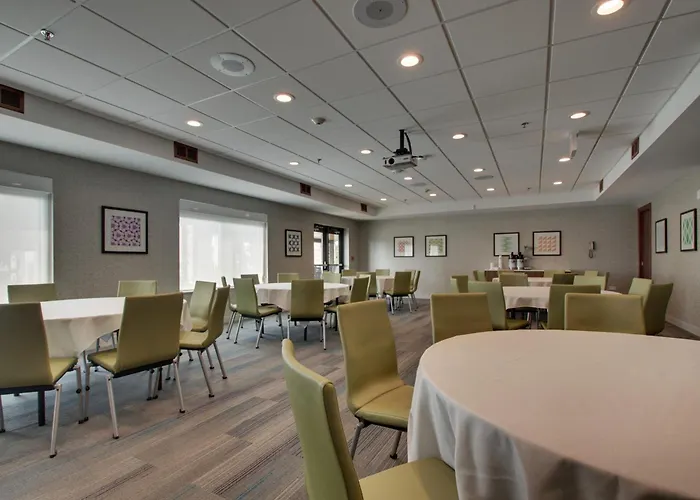 Express & - Naperville By Ihg Hotel