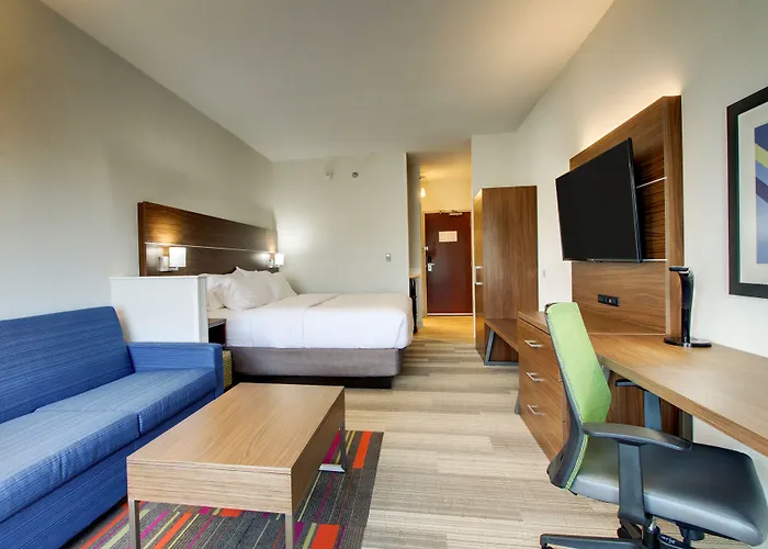 Express & - Naperville By Ihg Hotel Aurora
