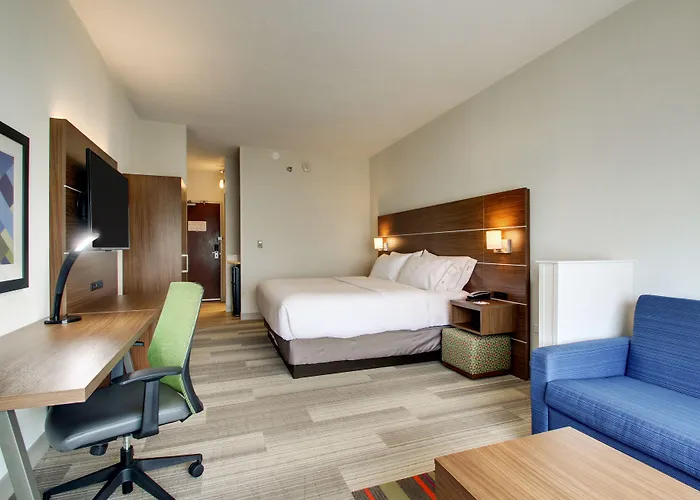 Express & - Naperville By Ihg Hotel Aurora