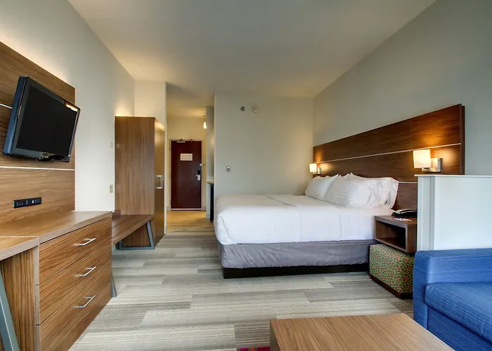 Express & - Naperville By Ihg