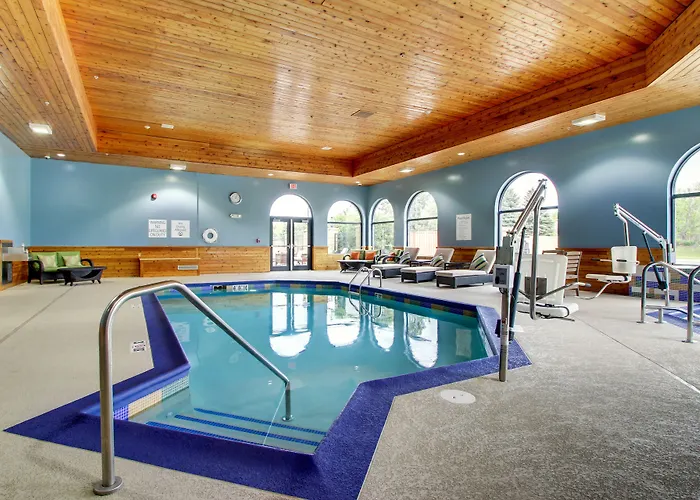 Express & - Naperville By Ihg Hotel Aurora