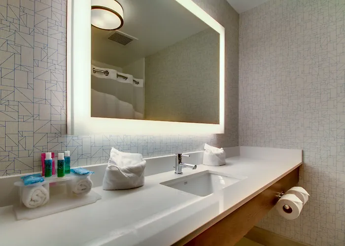 Hotel Express & - Naperville By Ihg 3*