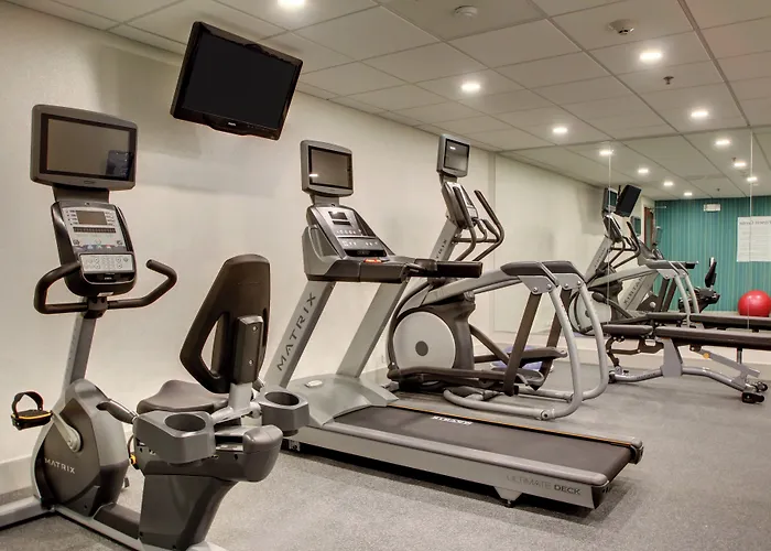 Express & - Naperville By Ihg 3* Aurora