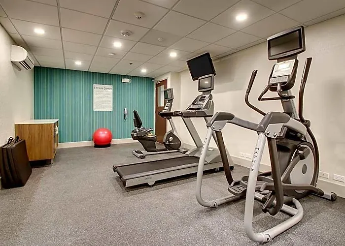 Express & - Naperville By Ihg 3*