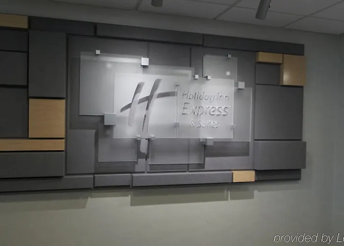 Express & - Naperville By Ihg Hotel Aurora