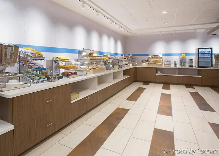 Express & - Naperville By Ihg Hotel