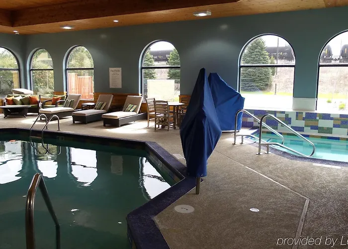 Express & - Naperville By Ihg Hotel